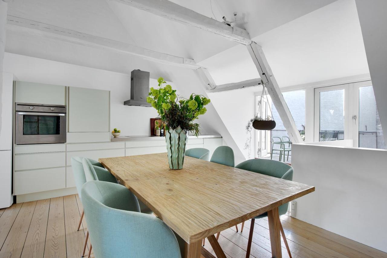Sanders Main - Endearing Two-Bedroom Duplex Apartment With A Balcony Next To Magical Nyhavn Köpenhamn Exteriör bild