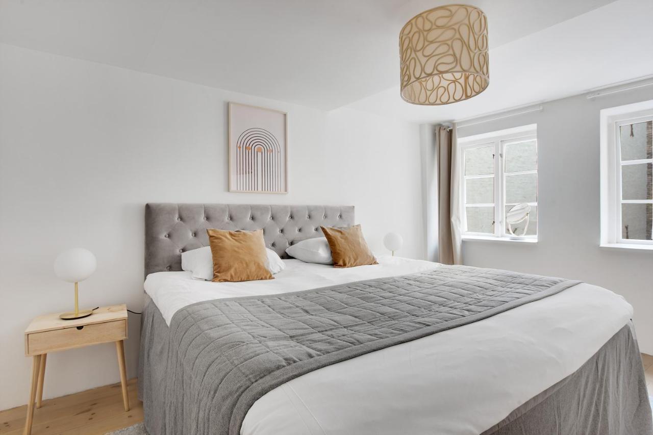 Sanders Main - Endearing Two-Bedroom Duplex Apartment With A Balcony Next To Magical Nyhavn Köpenhamn Exteriör bild