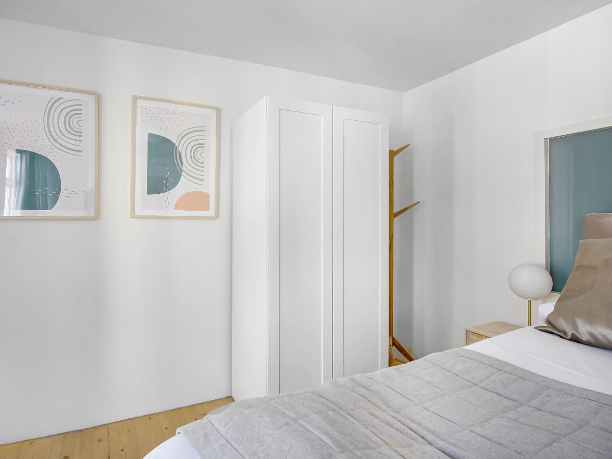 Sanders Main - Endearing Two-Bedroom Duplex Apartment With A Balcony Next To Magical Nyhavn Köpenhamn Exteriör bild